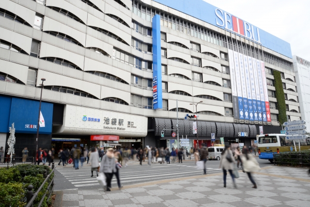 【イメージ画像】西部鉄道 池袋駅東口の風景